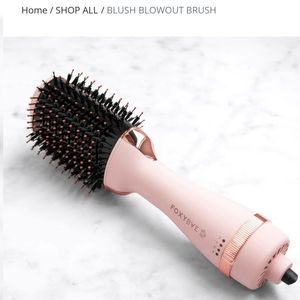 Blush blowout brush from foxybae